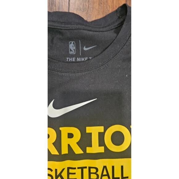 Nike Dri Fit Tee Size Medium Black yellow - Picture 2 of 3